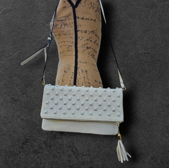 SR2 Sondra Roberts White Studded Bag/Clutch. - Picture 5 of 7